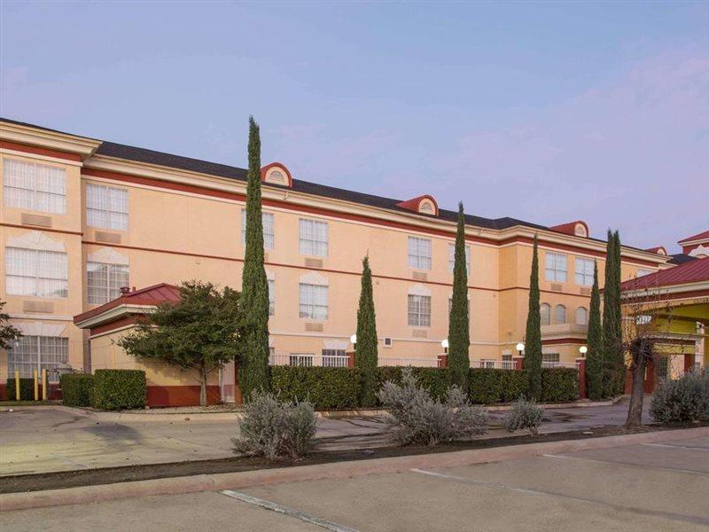 Comfort Suites Fort Worth North Fossil Creek Bagian luar foto